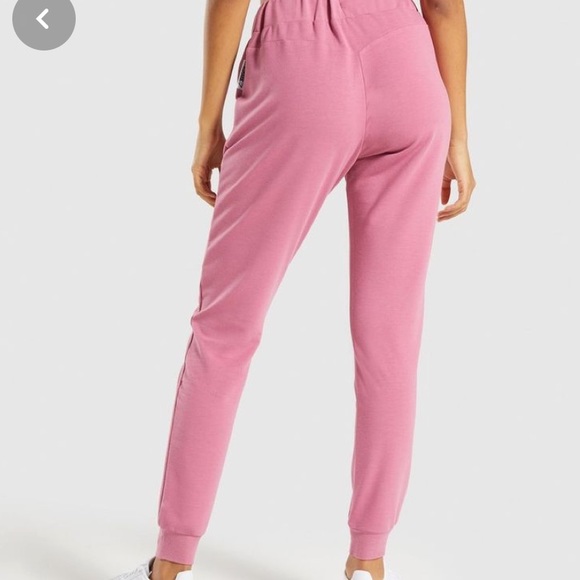 Gymshark solace bottoms 2.0 dusky pink small NWT - Picture 2 of 7